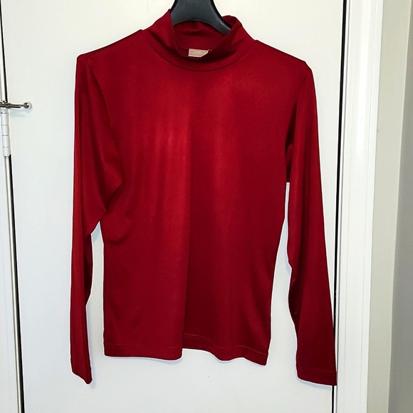 Emma James Beautiful Maroon Color Mock  Turtleneck with long sleeves - Picture 2 of 4
